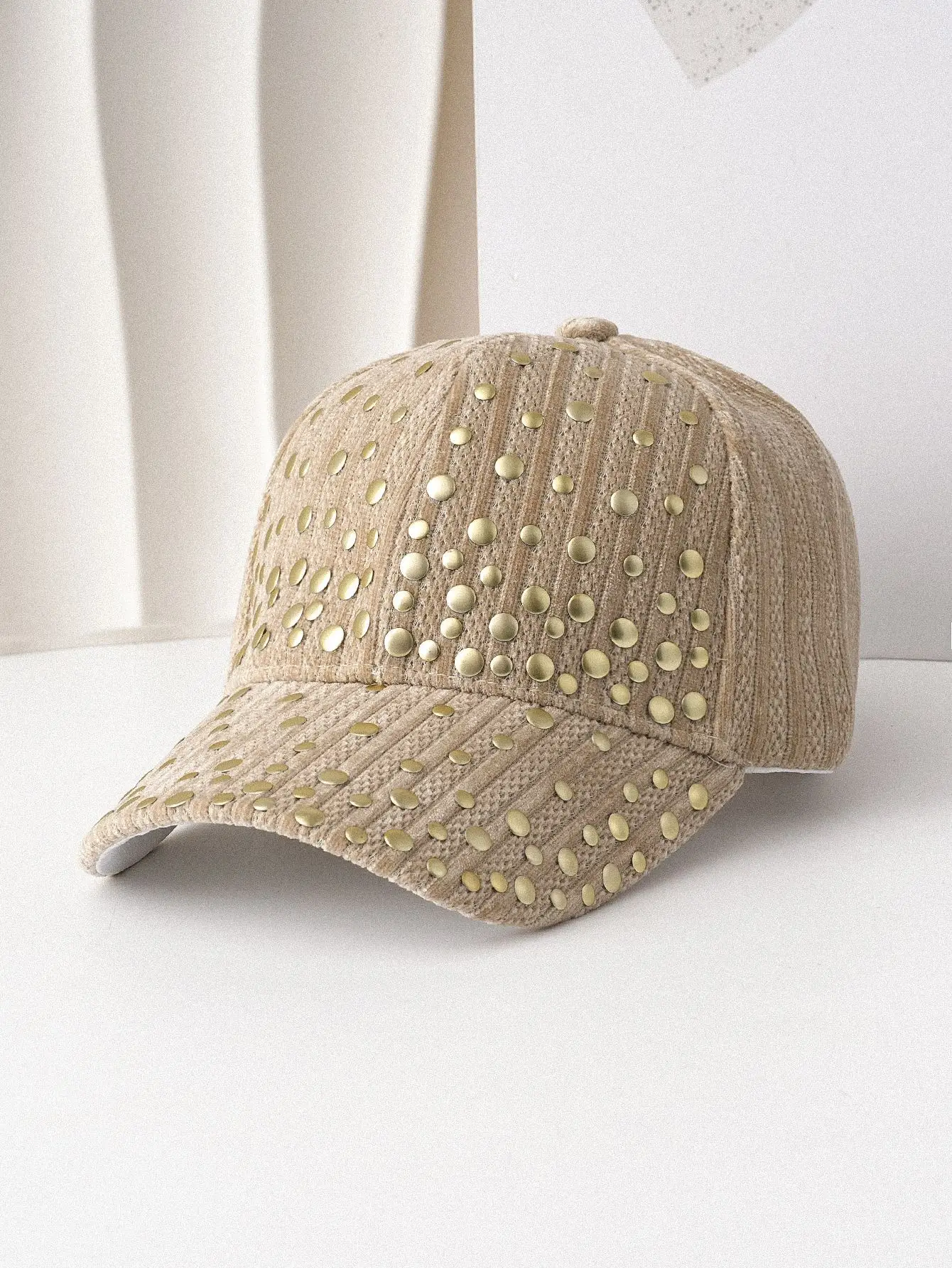 White Embroidered Baseball Cap Winter Outdoor Casual - Image 3