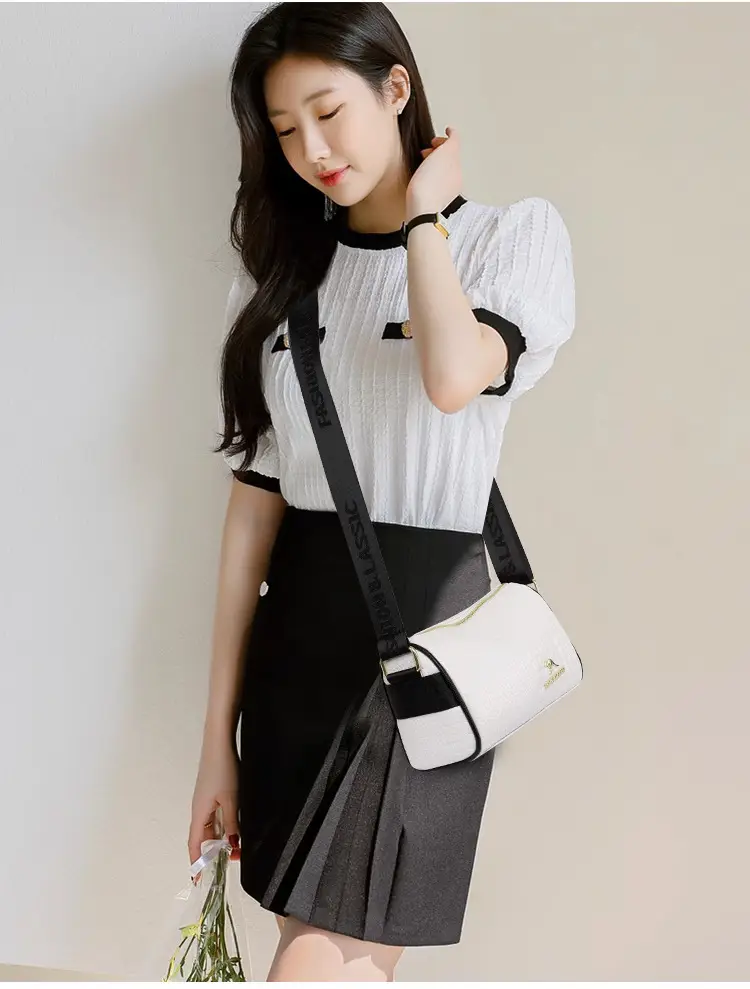 Women's Boston Snake Crossbody Bag Black Croc Leather — feature 11