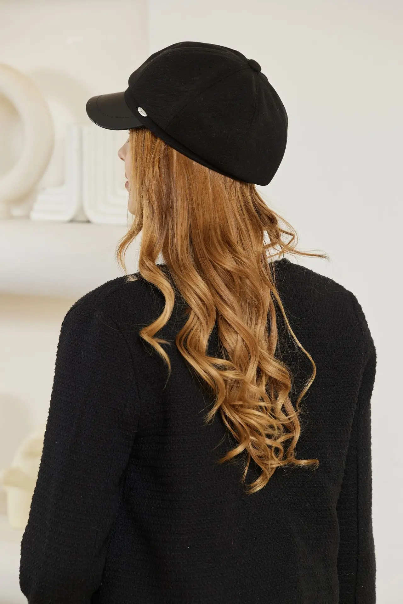 Women Duckbill Beret Black Korean Style — feature 8