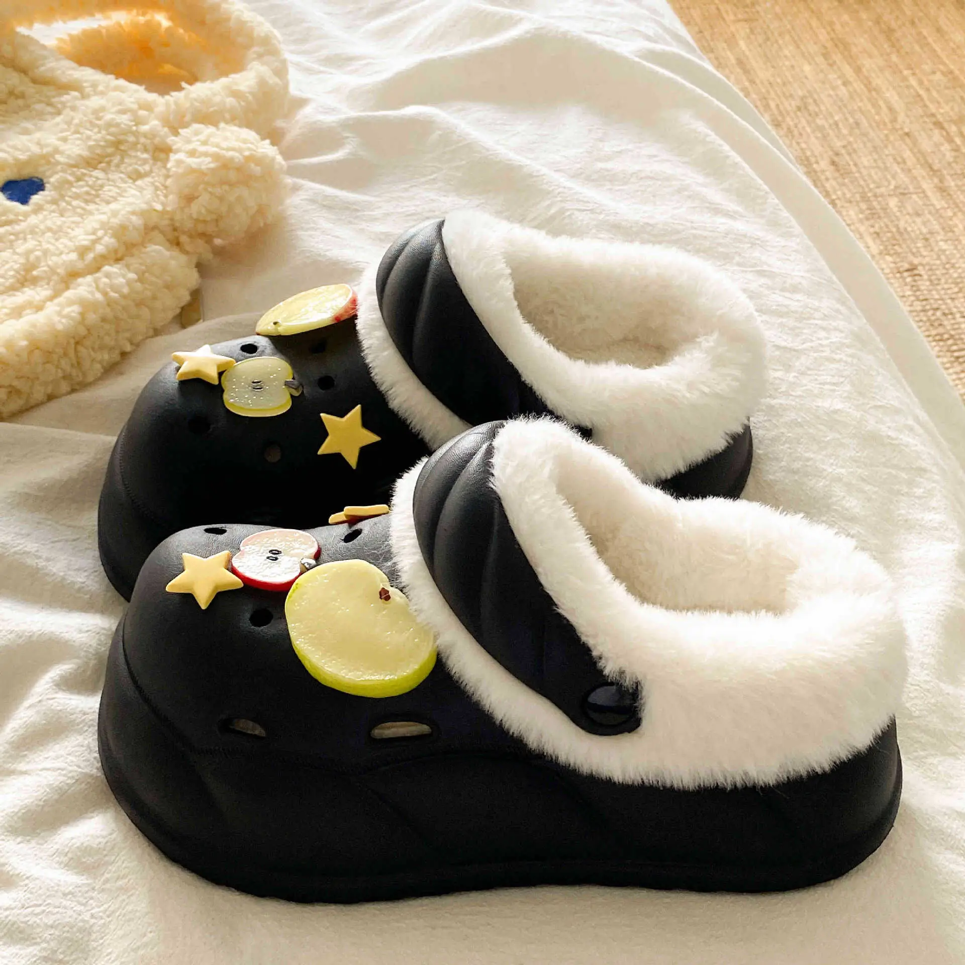 2025 Winter Cotton Slippers with Warm Fleece - Image 2