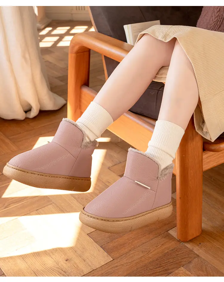 Thick-Soled Cotton Shoes for Women, 2026 New Winter Style, Pu Leather Plush Warm Cotton Slippers, Closed-Back Snow Boots for Men — feature 3