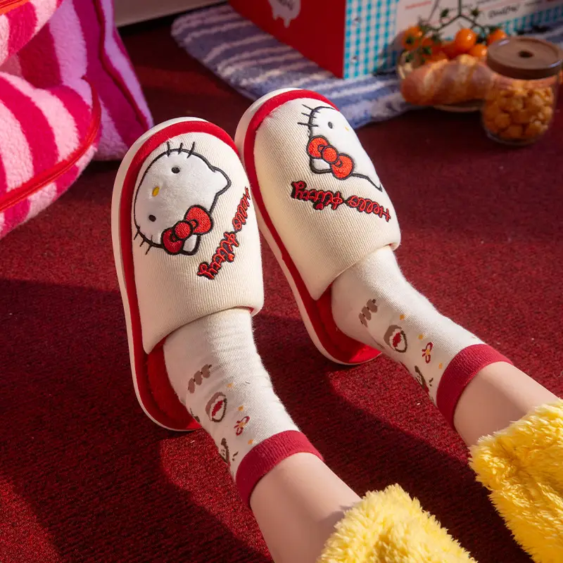 Sanrio Cotton Slippers for Women 2025 Winter Outer Wear Warm Furry Slippers Indoor Medium and Large Children's Non-Slip Home Shoes