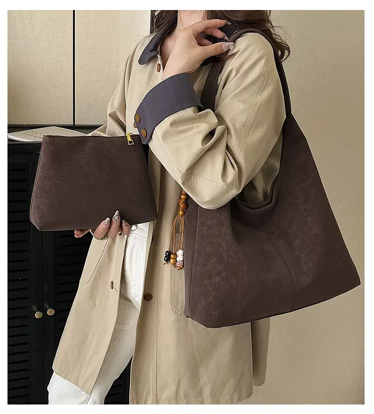 Women Large Capacity Brown Suede Shoulder Bag 2025 — feature 3