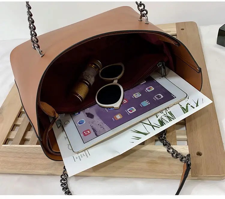 Women's Korean Style Chain Tote Bag 2025 — feature 6