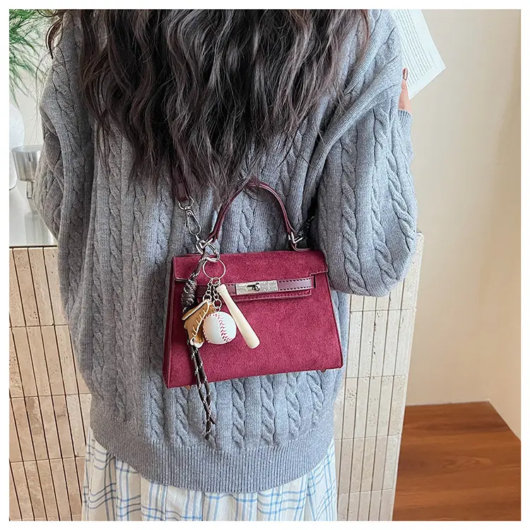 Retro Satchel Bag for Women Yellow Leather 2025 — feature 18