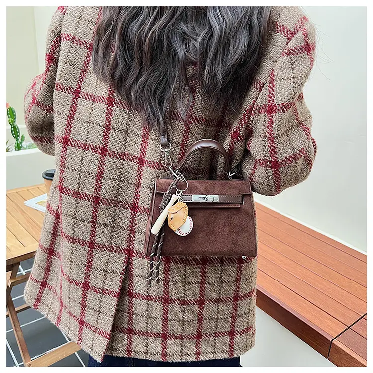 Retro Satchel Bag for Women Yellow Leather 2025 — feature 20