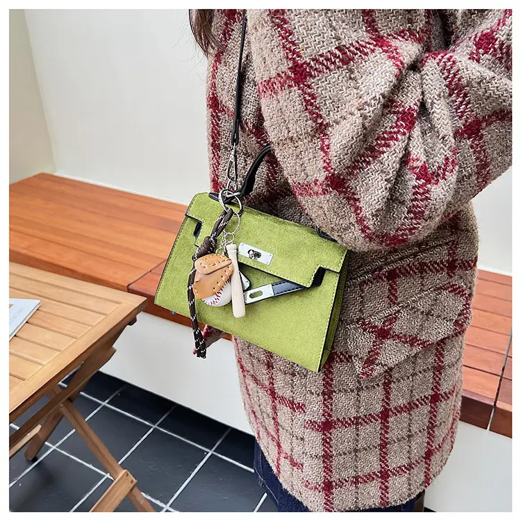 Retro Satchel Bag for Women Yellow Leather 2025 — feature 23