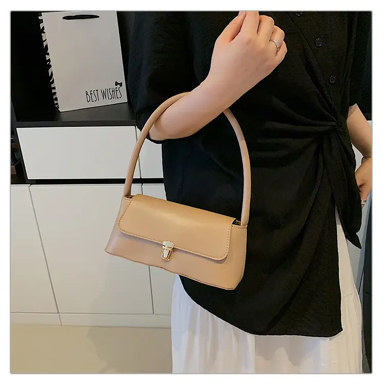 Black Leather Shoulder Bag for Women 2025 — feature 23
