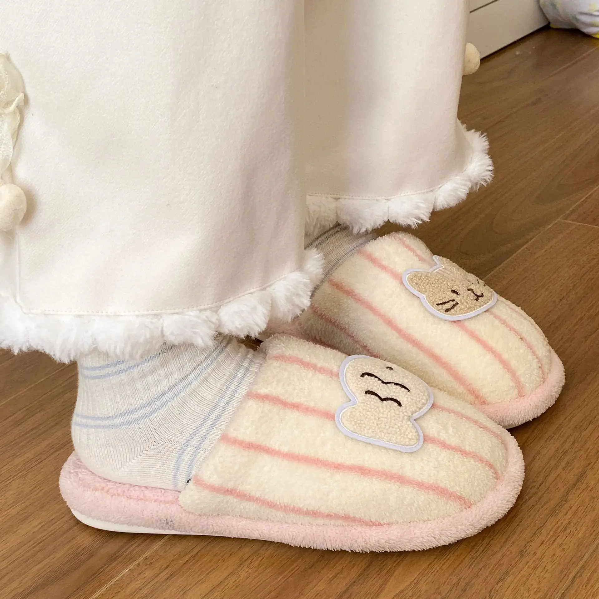 Cute Embroidered Cat Fish Head Flats for Women