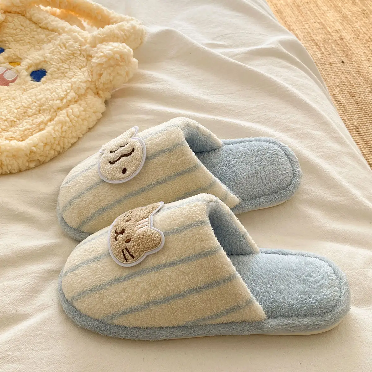 Cute Embroidered Cat Fish Head Flats for Women — feature 19