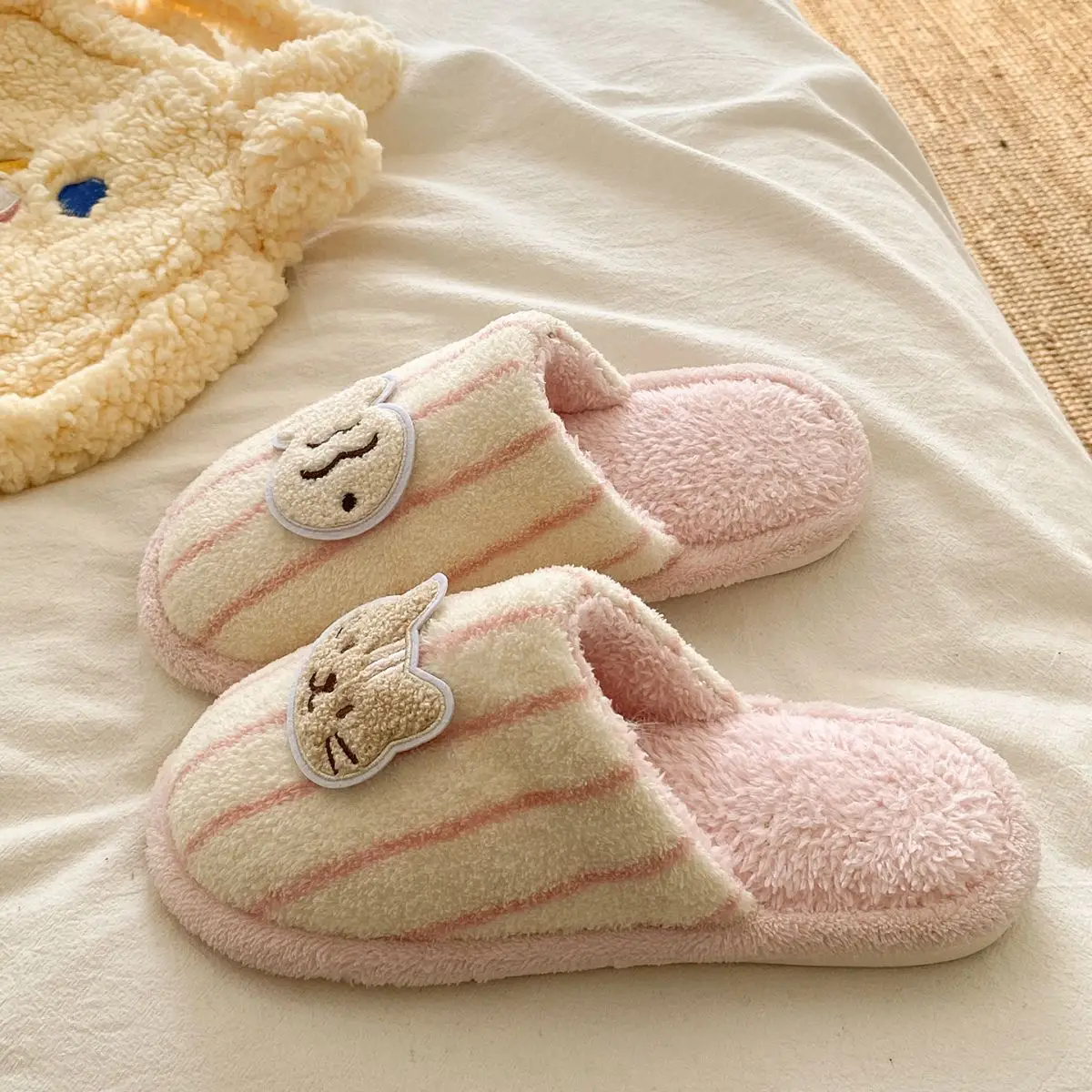 Cute Embroidered Cat Fish Head Flats for Women — feature 20