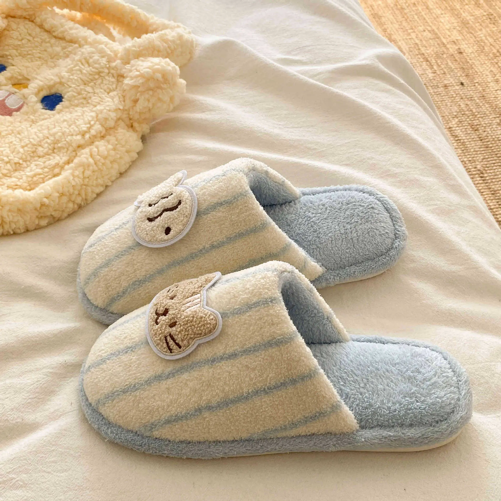 Cute Embroidered Cat Fish Head Flats for Women