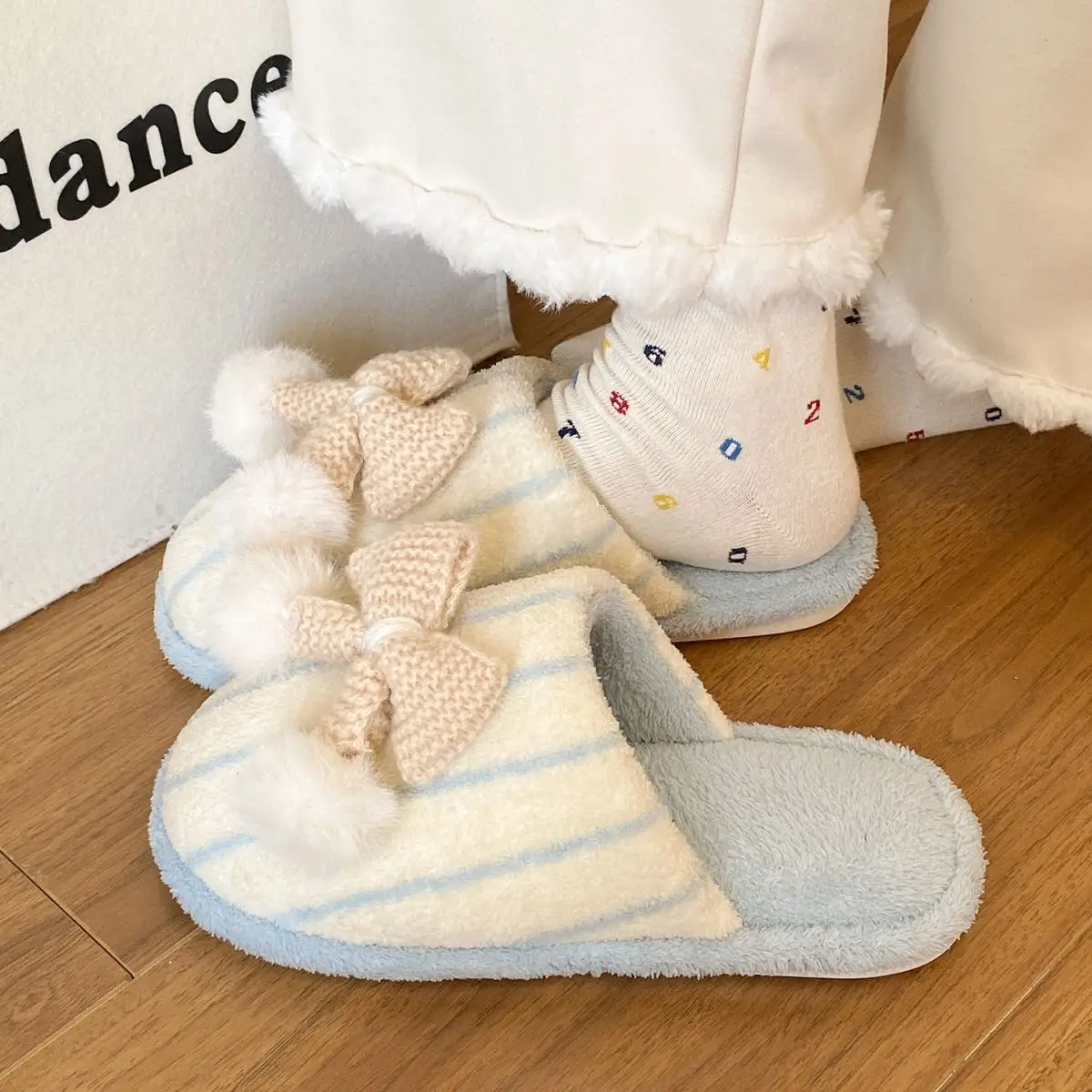 Winter Furry Slip-On Slippers for Women Pink — feature 28