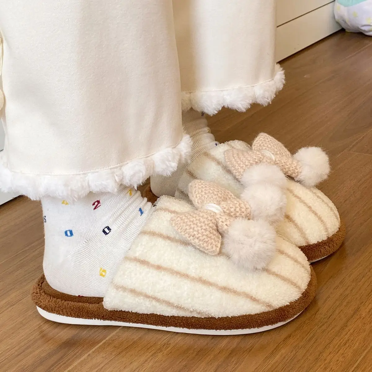 Winter Furry Slip-On Slippers for Women Pink — feature 29