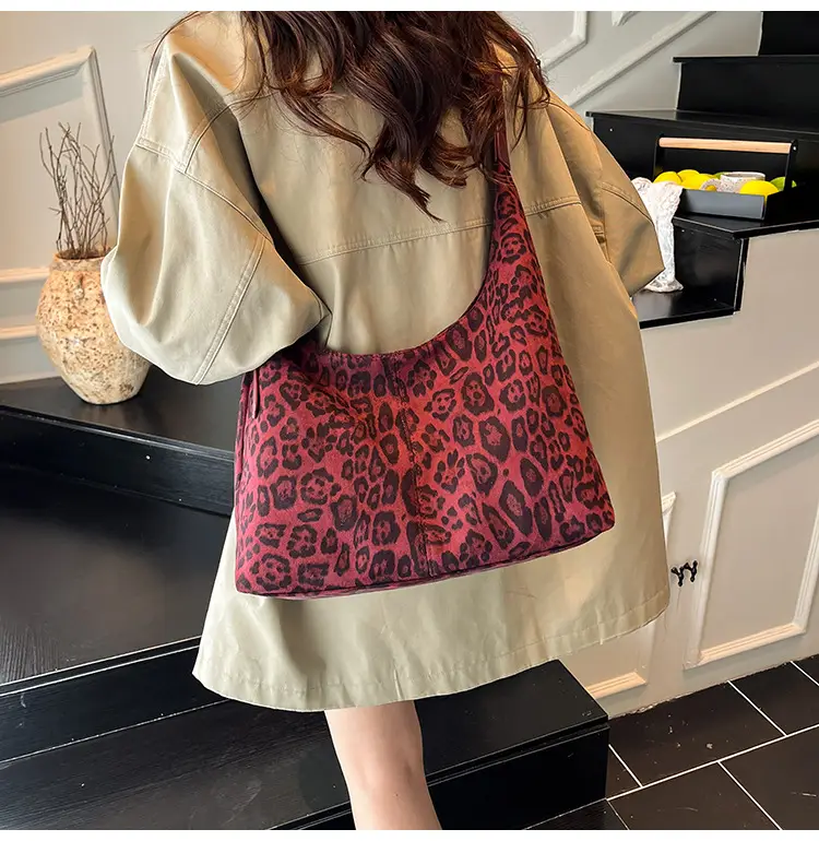 Leopard Print Korean Style Tote Bag for Office & Travel — feature 18