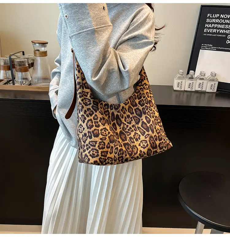 Leopard Print Korean Style Tote Bag for Office & Travel — feature 20