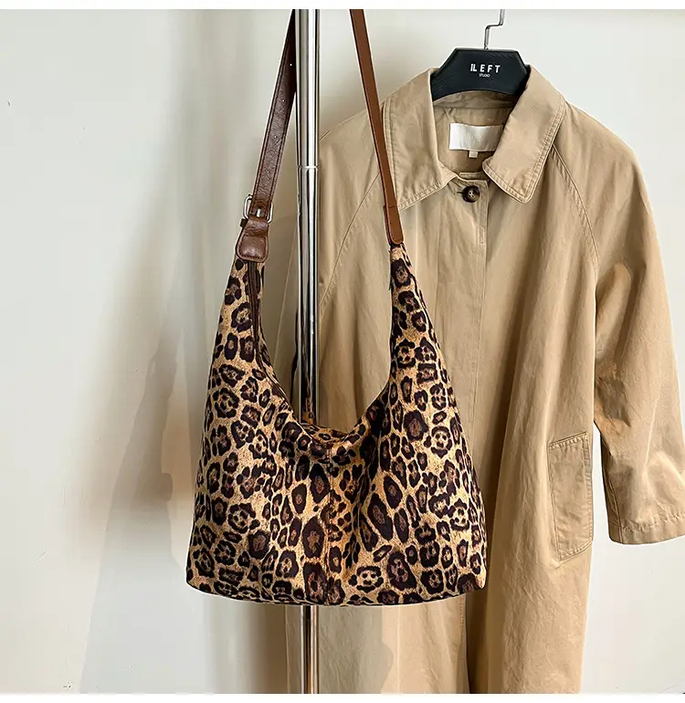 Leopard Print Korean Style Tote Bag for Office & Travel — feature 25