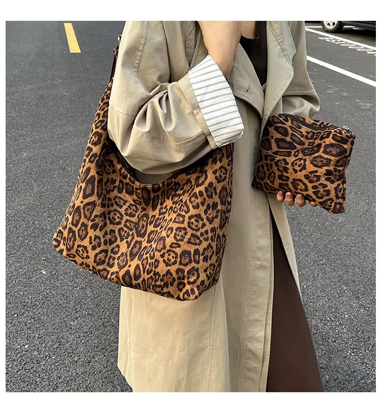 Leopard Print Korean Style Tote Bag for Office & Travel — feature 4
