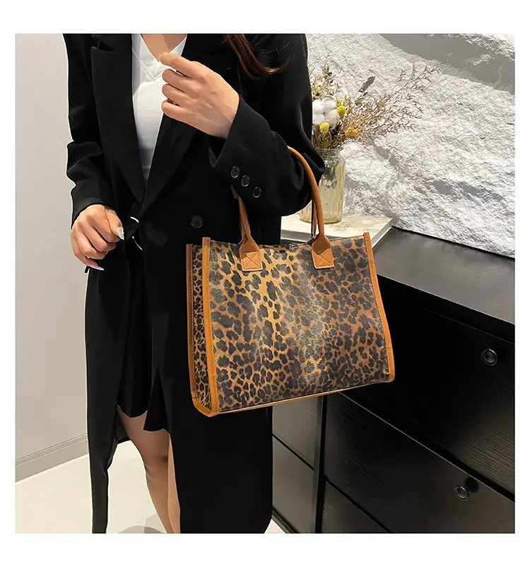 Leopard Print Large Capacity Women's Tote Bag — feature 22