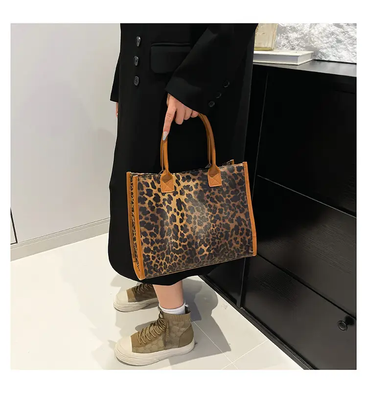 Leopard Print Large Capacity Women's Tote Bag — feature 23