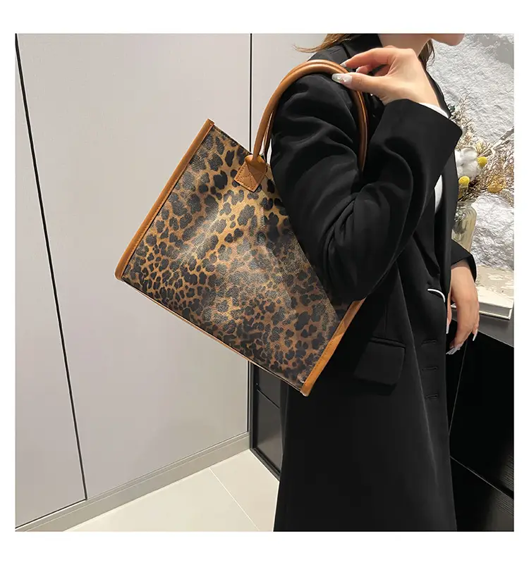 Leopard Print Large Capacity Women's Tote Bag — feature 27