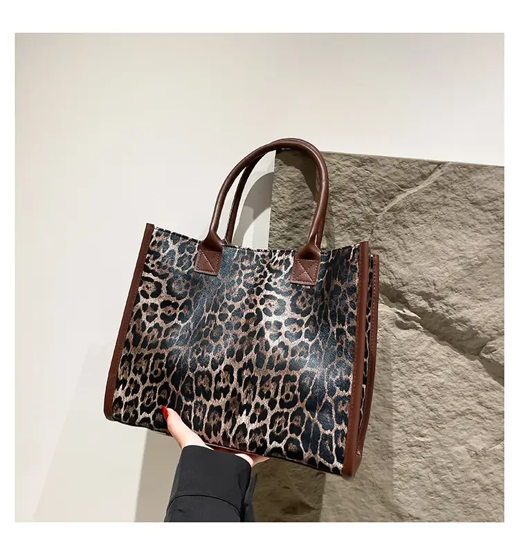 Leopard Print Large Capacity Women's Tote Bag — feature 33