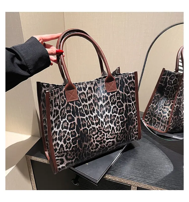 Leopard Print Large Capacity Women's Tote Bag — feature 38