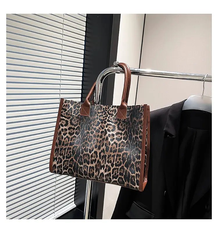 Leopard Print Large Capacity Women's Tote Bag — feature 39