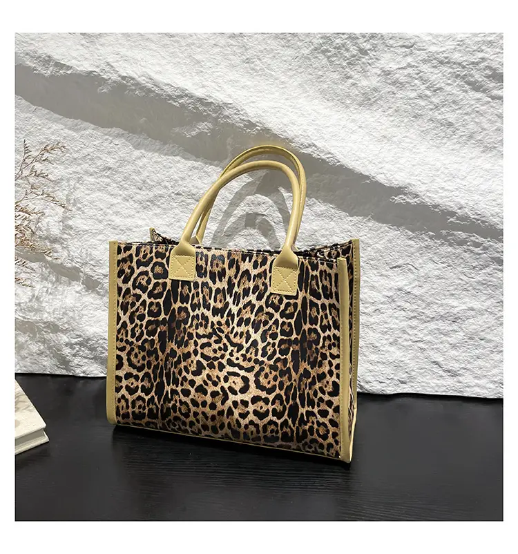 Leopard Print Large Capacity Women's Tote Bag — feature 43