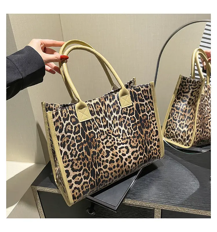 Leopard Print Large Capacity Women's Tote Bag — feature 46