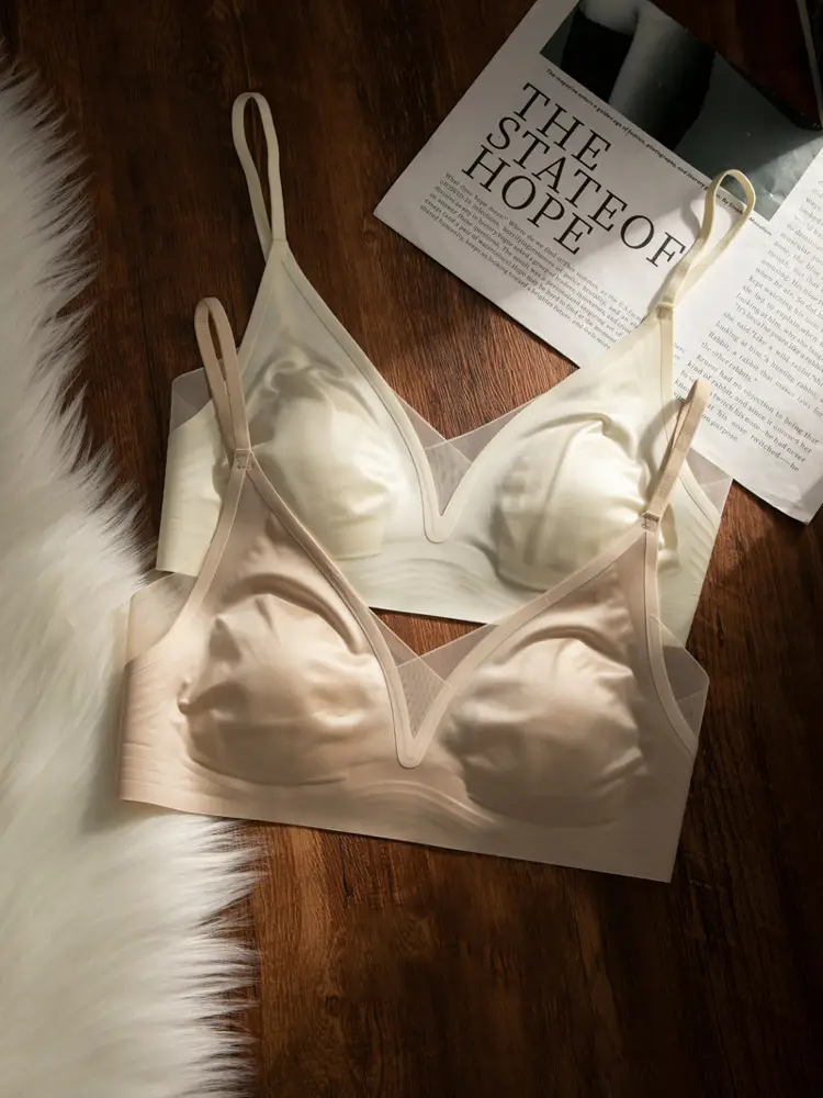 Cynl French Seamless Satin Intimates for Women 2025 New Hot Style Summer Thin Style Big Breasts Showing Small Cool Breathable Bra — feature 12