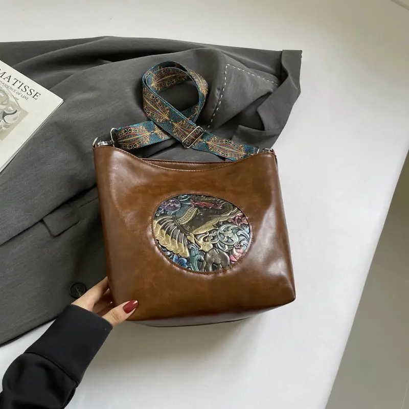 Retro Crossbody Tote Bag Women Leather Travel Bag Brown Black