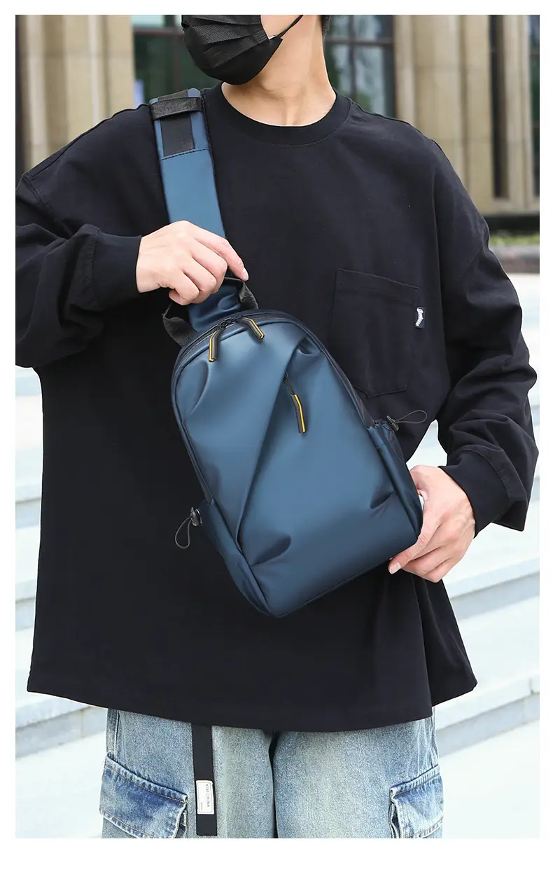 Men's Black Crossbody Sports Bag Large Capacity — feature 20