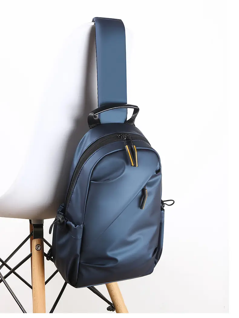 Men's Black Crossbody Sports Bag Large Capacity — feature 24