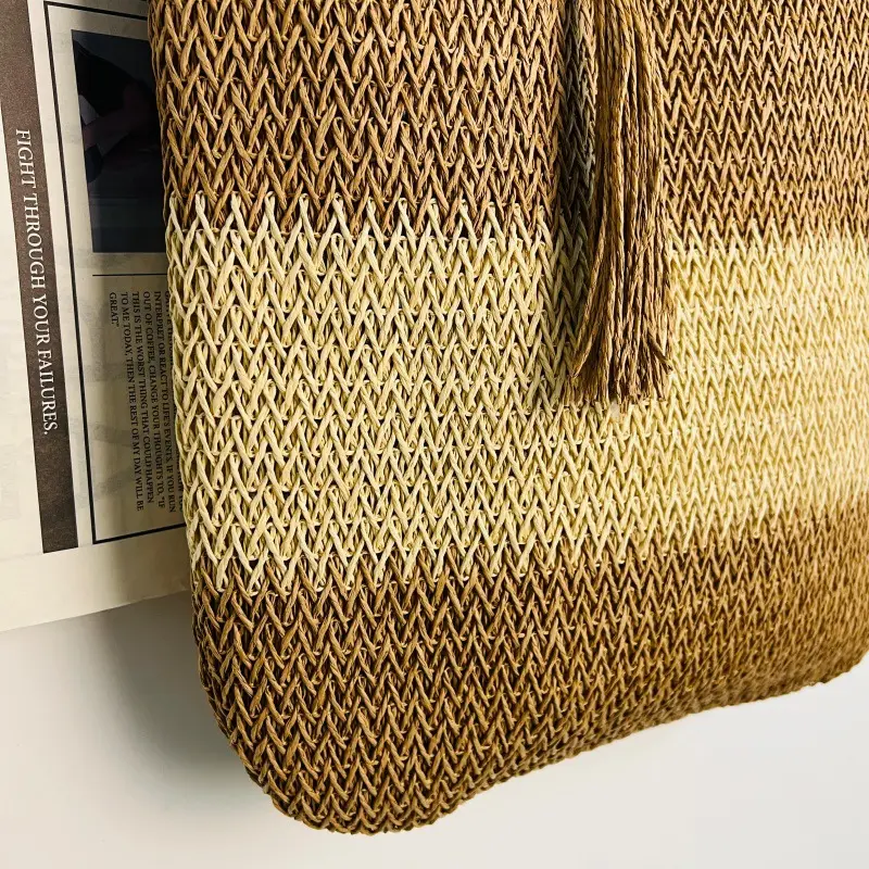 Hand-Woven Summer Shoulder Bag for Women — feature 11