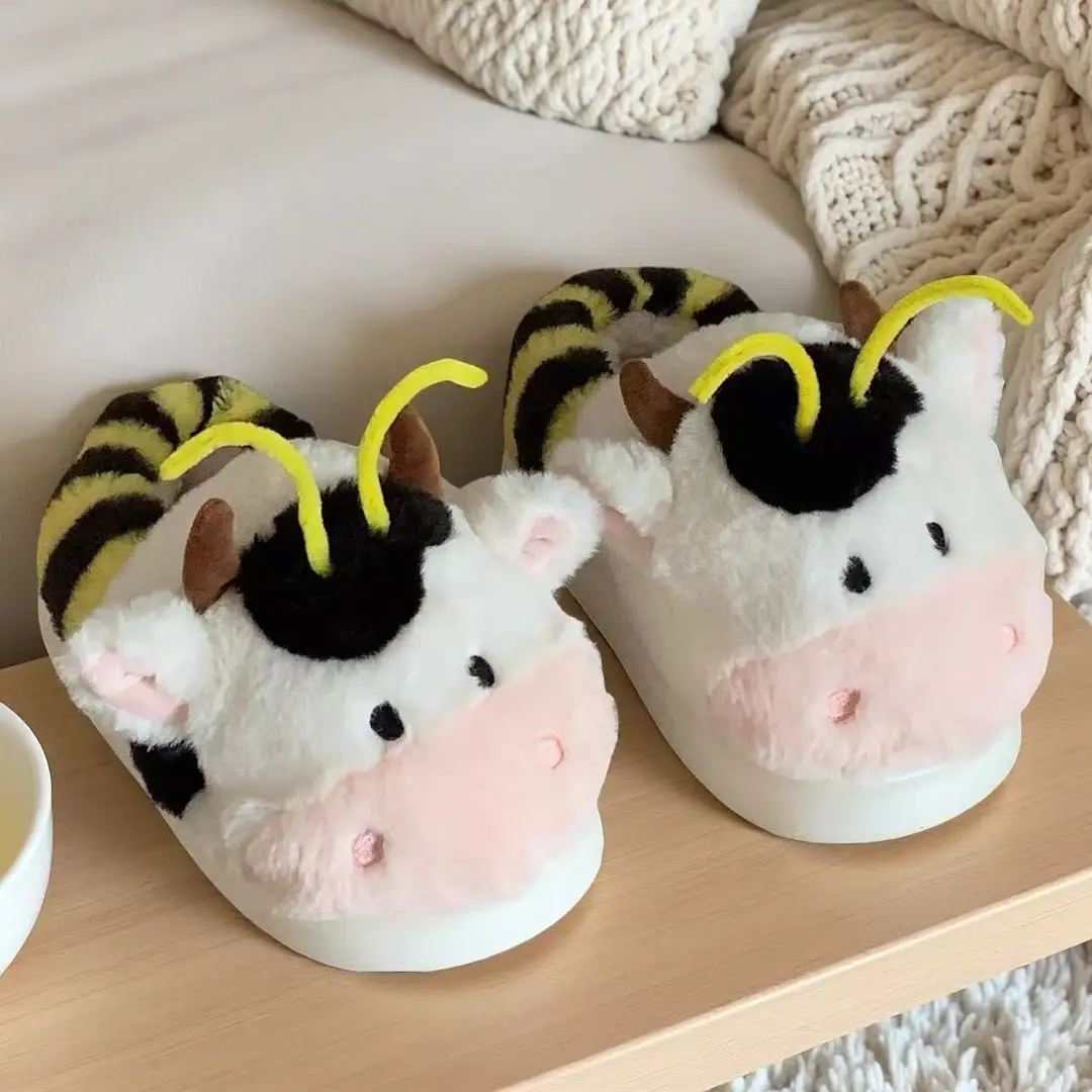 Zoo-Themed Large-Size Cotton Shoes, Shark Hat, Bee Cotton Slippers for Women, Winter Indoor Plush Warm Non-Slip Student Slippers with Heel - Image 2
