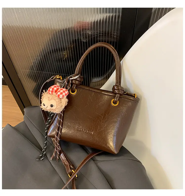 2025 Black Leather Bucket Bag for Women — feature 15