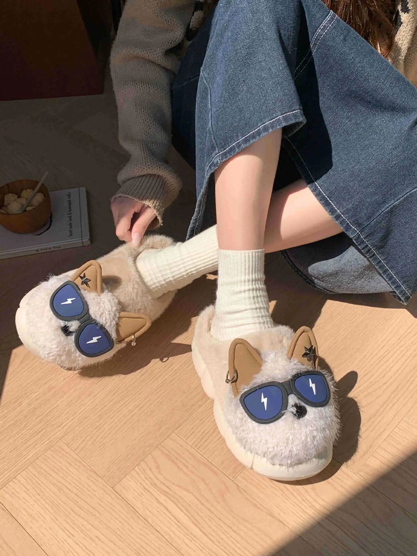 Winter Cat Sunglasses Slippers for Men Women Soft Warm Closed Toe — feature 14