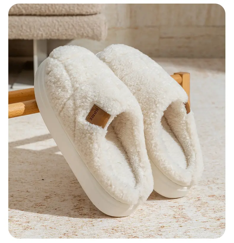 Winter Warm Couple's Plush Slippers, Non-Shedding Design, Thick-Soled Non-Slip Home Indoor Cotton Slippers for Women — feature 19