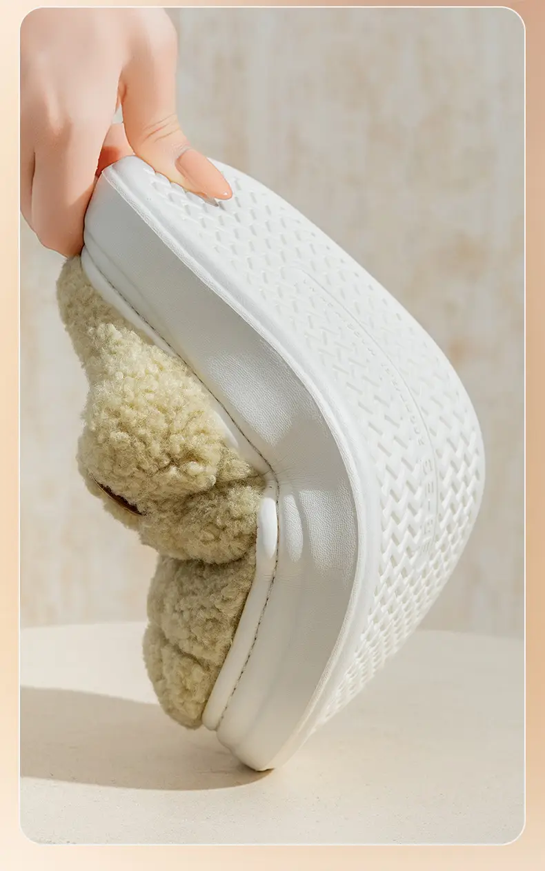 Winter Warm Couple's Plush Slippers, Non-Shedding Design, Thick-Soled Non-Slip Home Indoor Cotton Slippers for Women — feature 9