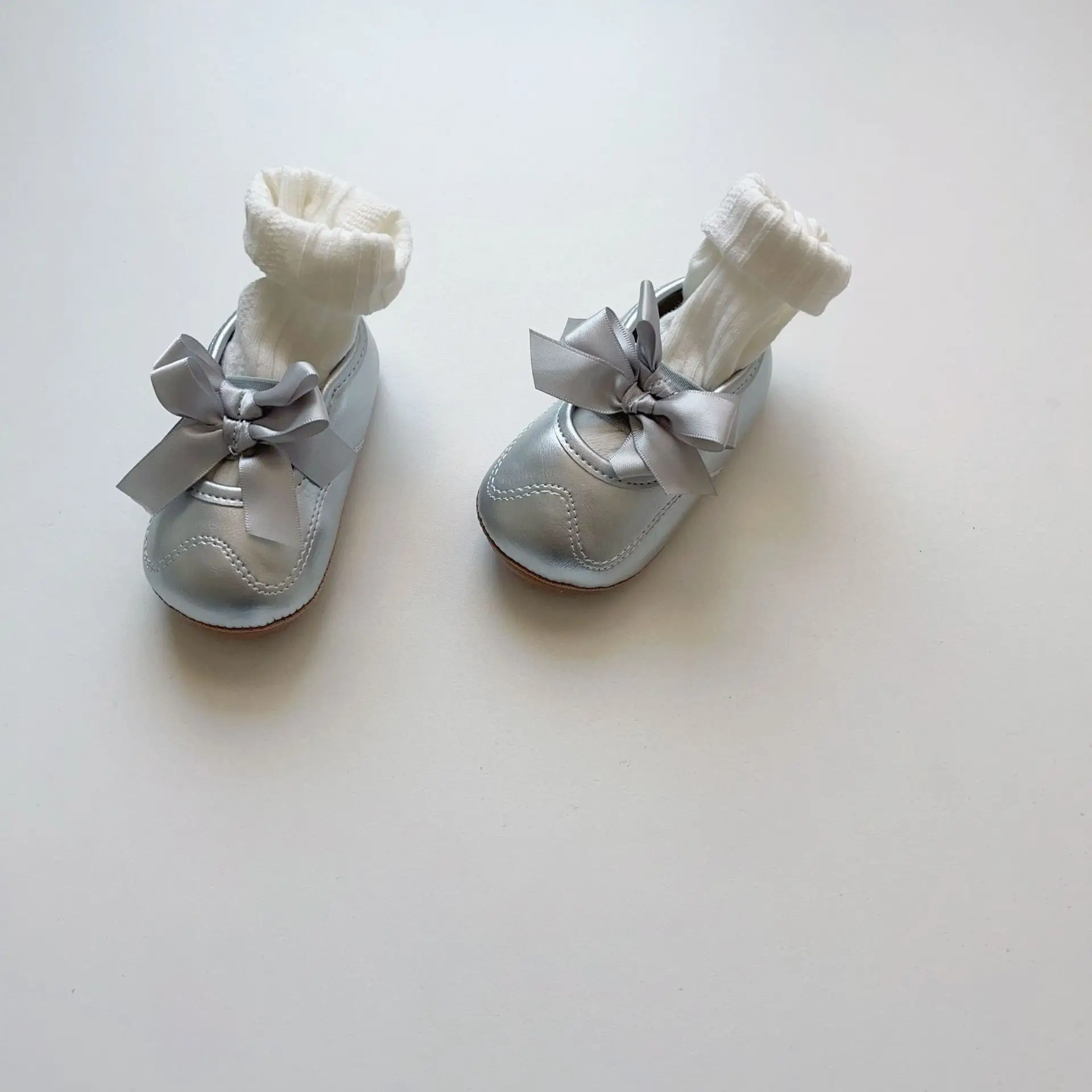 Winter Bowknot Baby Shoes Silver Warm Rubber Sole — feature 10