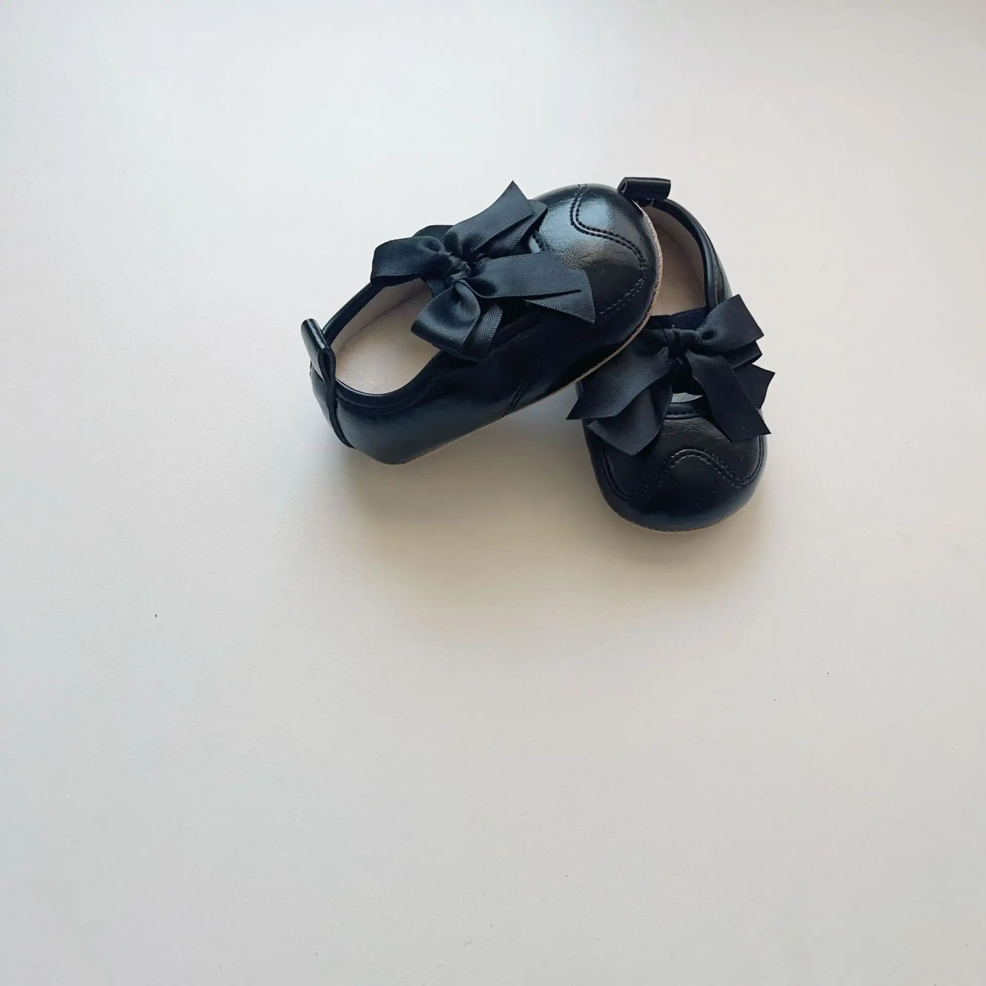 Winter Bowknot Baby Shoes Silver Warm Rubber Sole — feature 15
