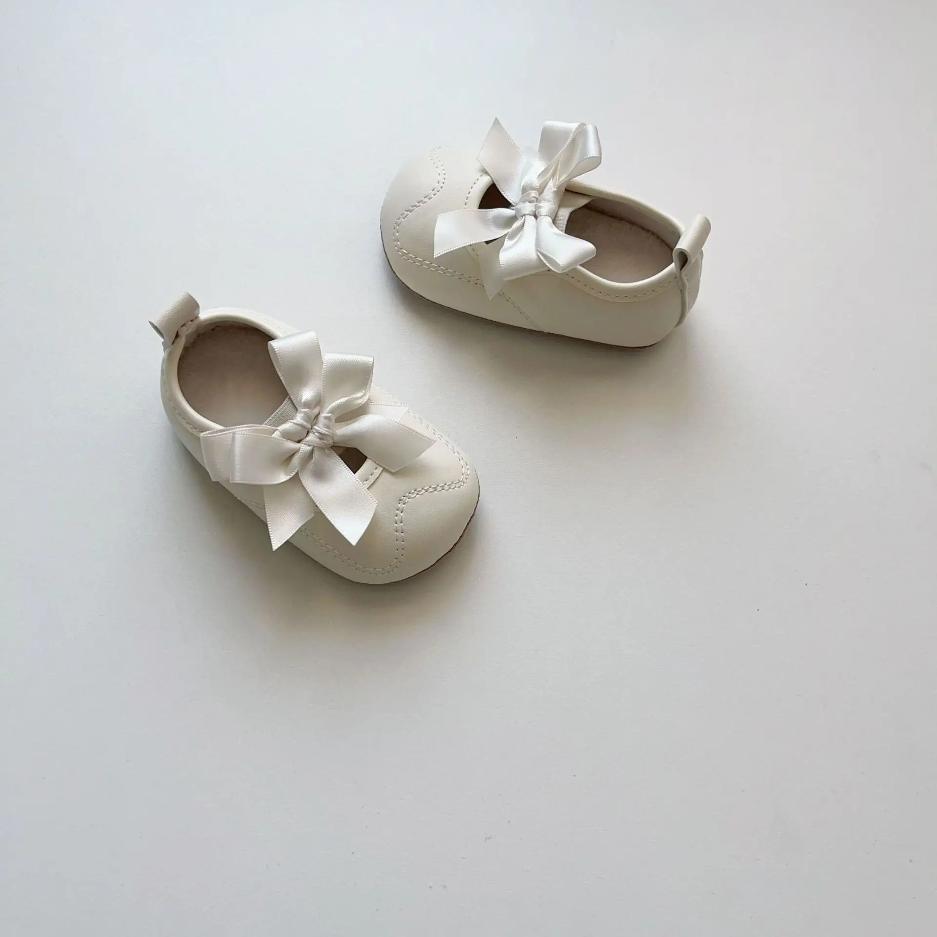 Winter Bowknot Baby Shoes Silver Warm Rubber Sole — feature 6