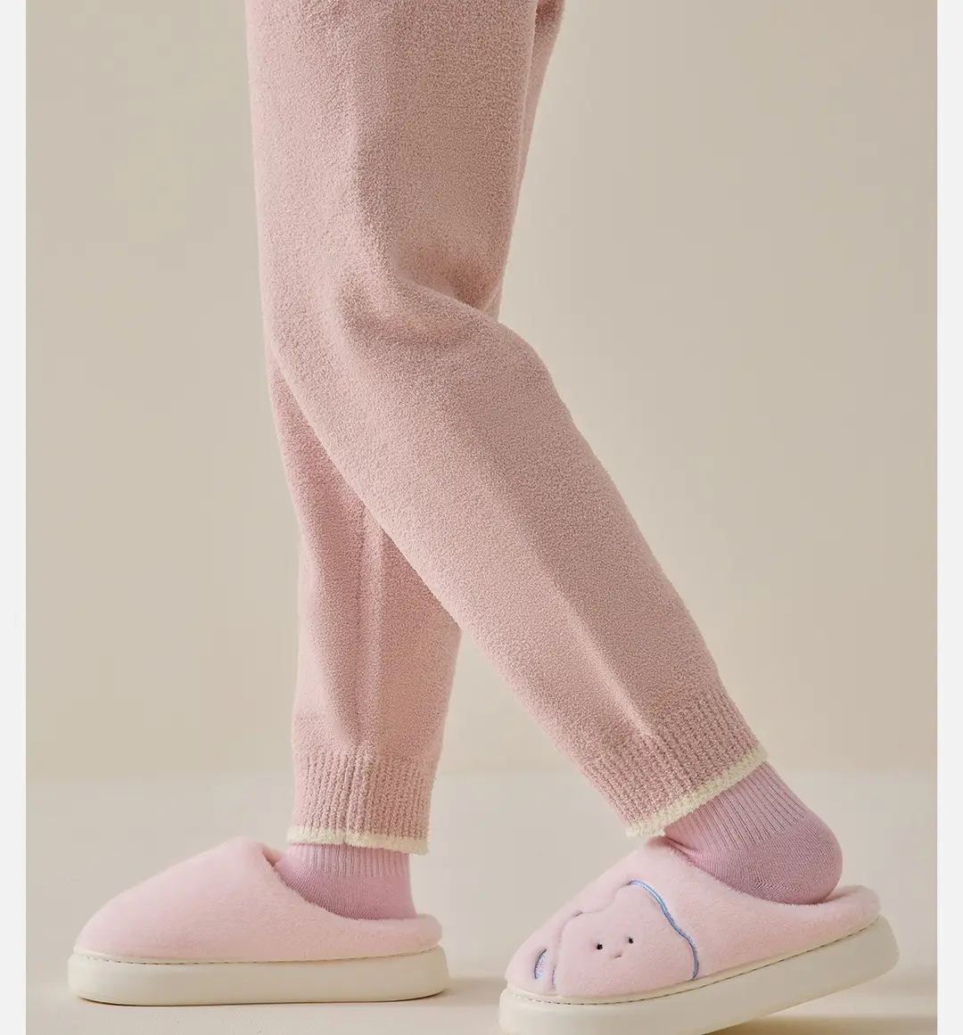 Cotton Slippers for Women Winter 2025 New Indoor Home Warm Plush Slippers Comfortable Home Men Autumn and Winter — feature 17