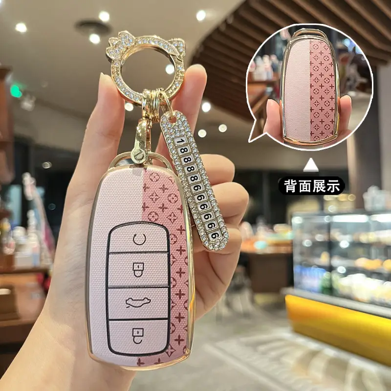 Tiggo 8 Plus Key Cover with Diamond Keys & Key Ring