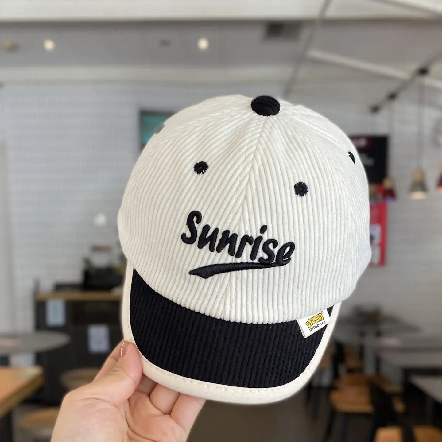 Children's Sunrise Beige Knitted Cap with Letter Design — feature 7