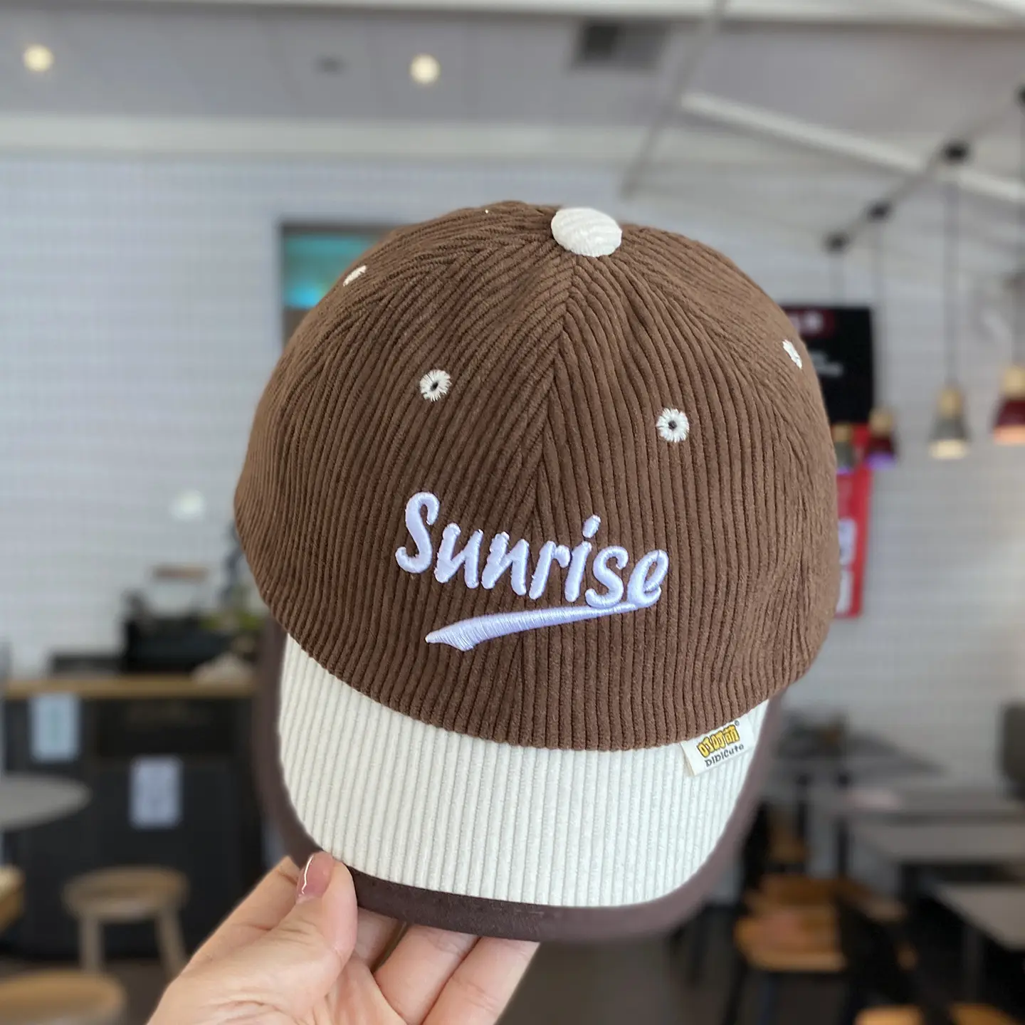 Children's Sunrise Beige Knitted Cap with Letter Design — feature 9