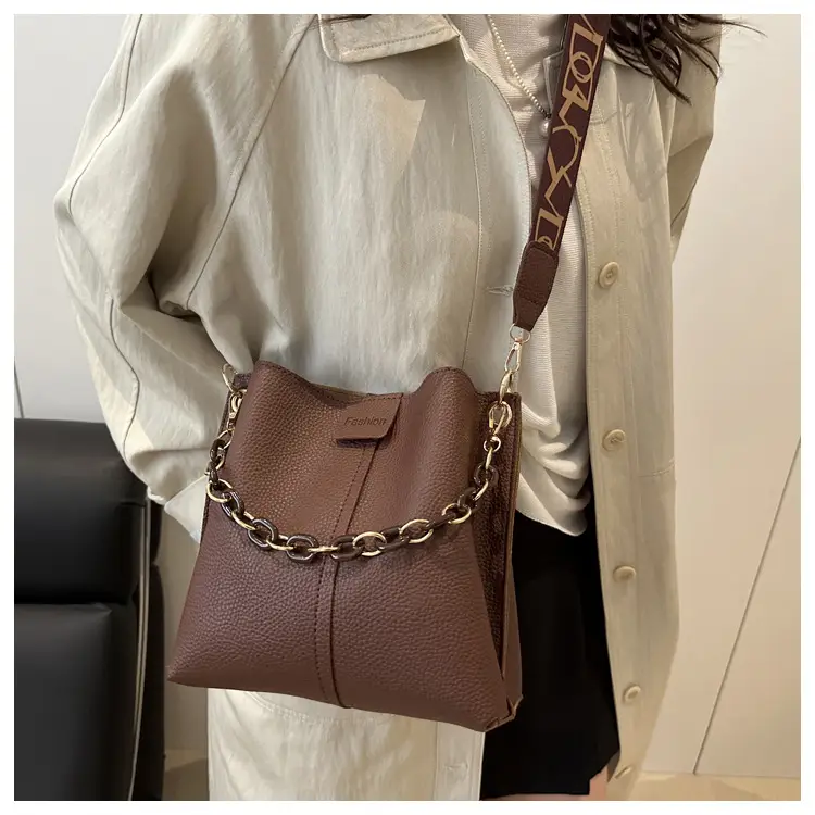 2025 Autumn Luxury Chain Bucket Bags for Women — feature 17
