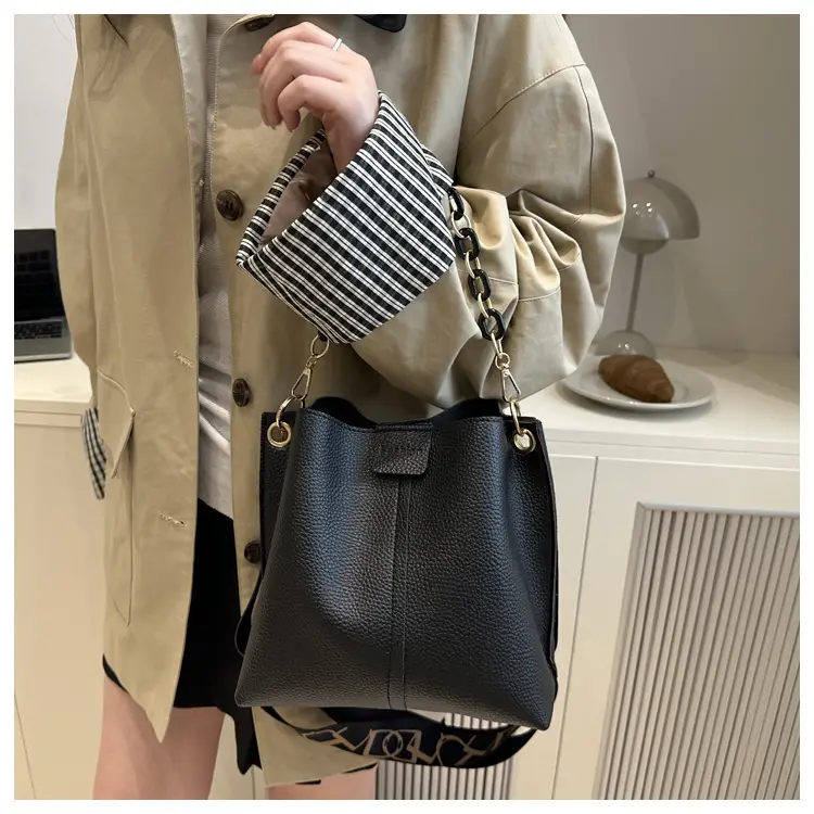 2025 Autumn Luxury Chain Bucket Bags for Women — feature 20