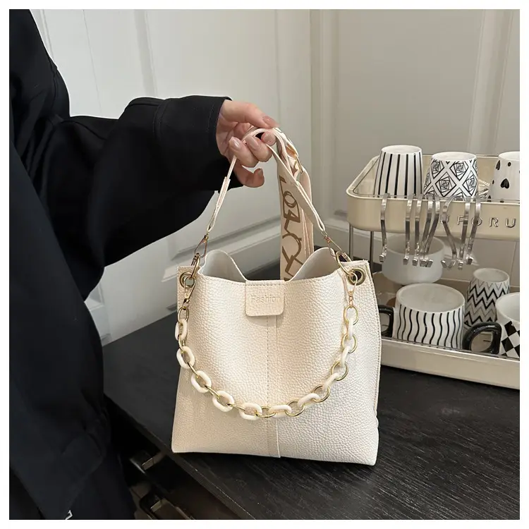 2025 Autumn Luxury Chain Bucket Bags for Women — feature 25